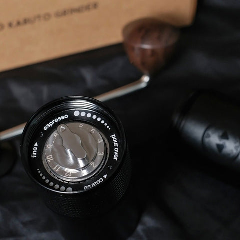 Hario Kabuto Coffee Grinder - Kakaw